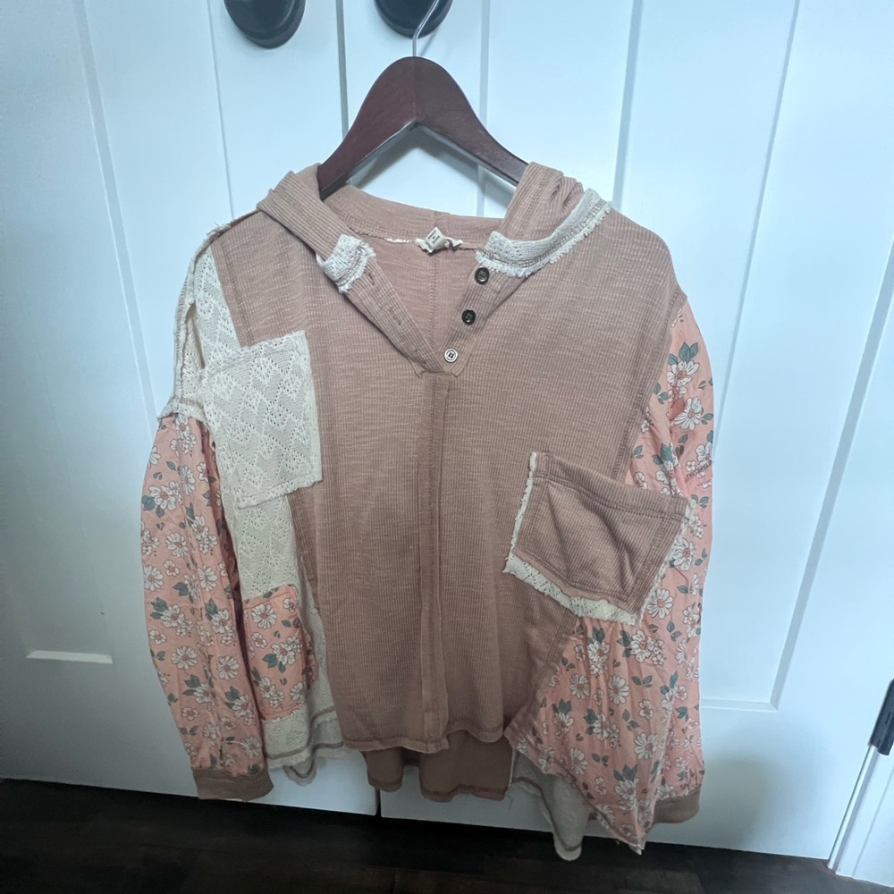 POL Floral Patchwork Hoodie with Lace Accents small